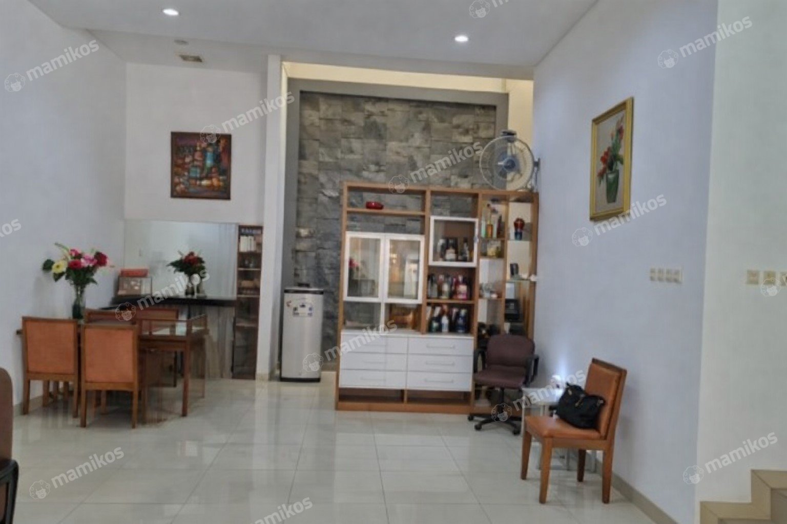 Rumah Sertifikat SHM 4 Kamar Tidur 2 Kamar Mandi Kelapa Gading Jakarta Utara - Photo 3