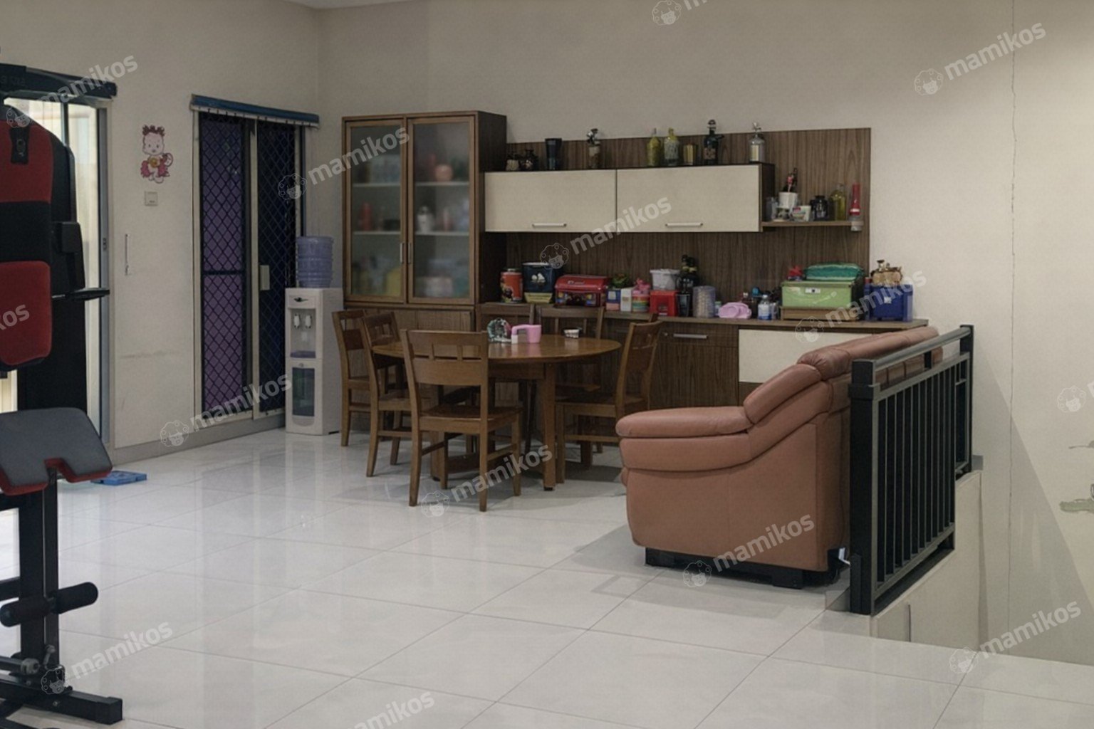 Rumah Sertifikat SHM 5 Kamar Tidur 2 Kamar Mandi Pantai Indah Kapuk Jakarta Utara