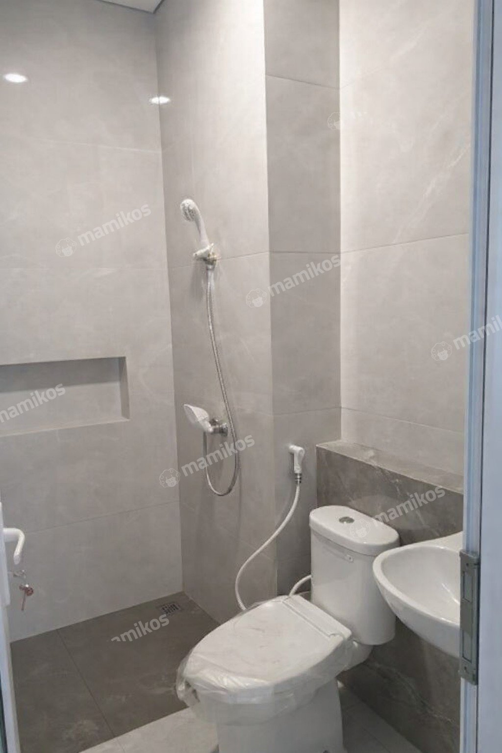 Rumah Sertifikat SHM 4 Kamar Tidur 3 Kamar Mandi Kelapa Gading Jakarta Utara - Photo 5