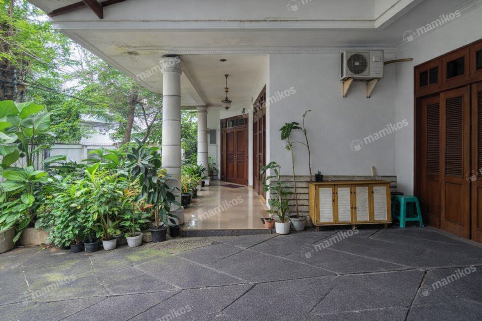 Rumah Sertifikat SHM 4 Kamar Tidur 4 Kamar Mandi Kebayoran Baru Jakarta Selatan