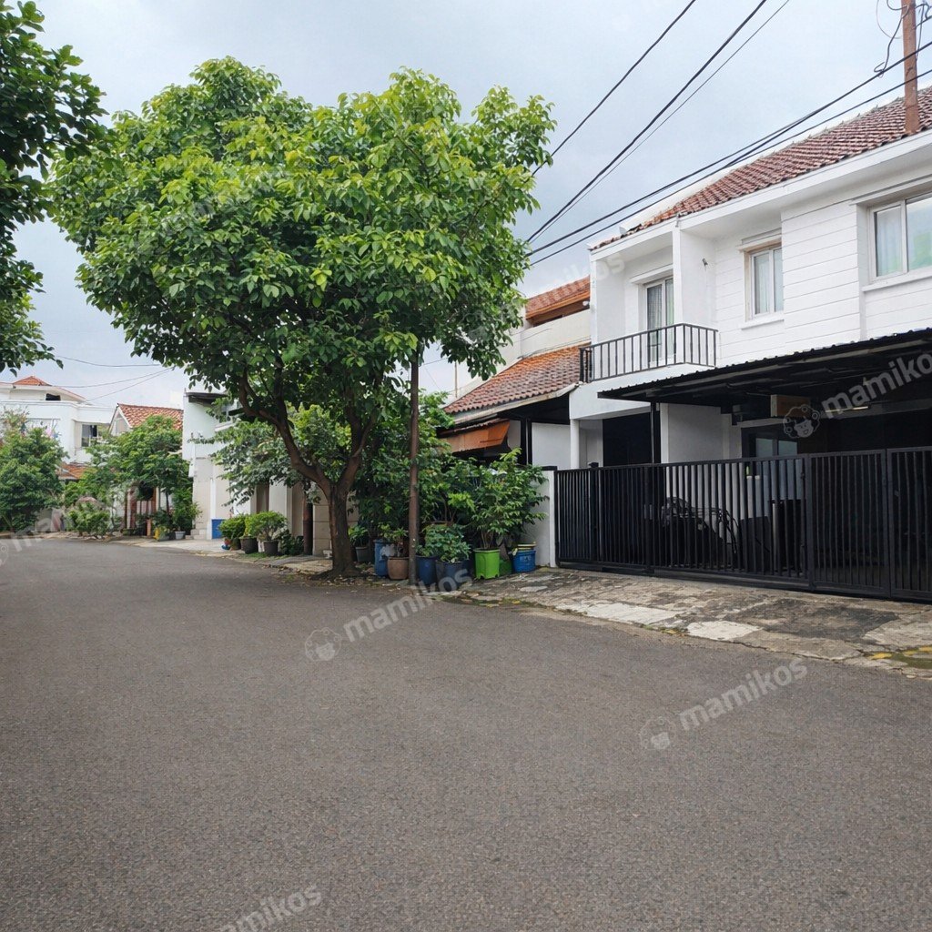 Rumah Sertifikat SHM 4 Kamar Tidur 4 Kamar Mandi Duren Sawit Jakarta Timur - Photo 3