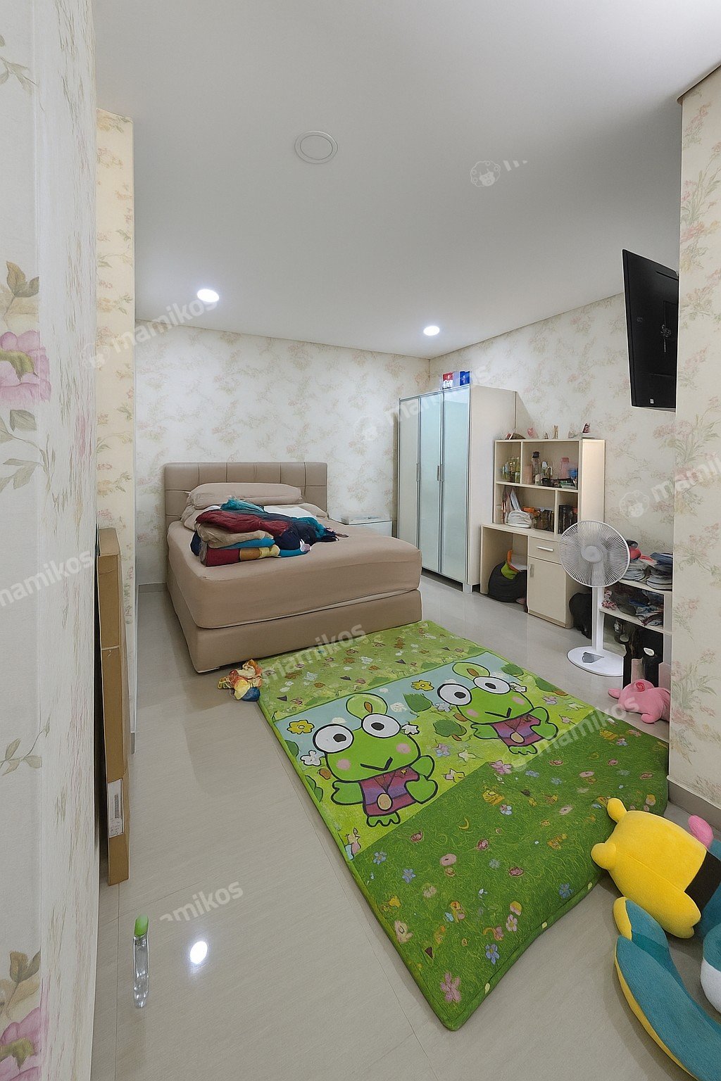 Rumah Sertifikat SHM 4 Kamar Tidur 3 Kamar Mandi Taman Surya Jakarta Barat - Photo 2