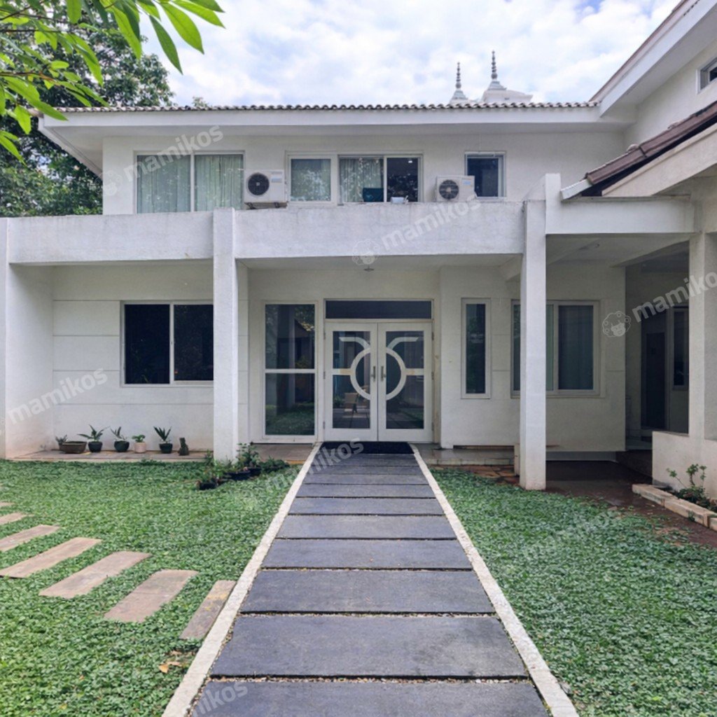 Rumah Sertifikat SHM 9 Kamar Tidur 4 Kamar Mandi Kebayoran Baru Jakarta Selatan - Photo 2