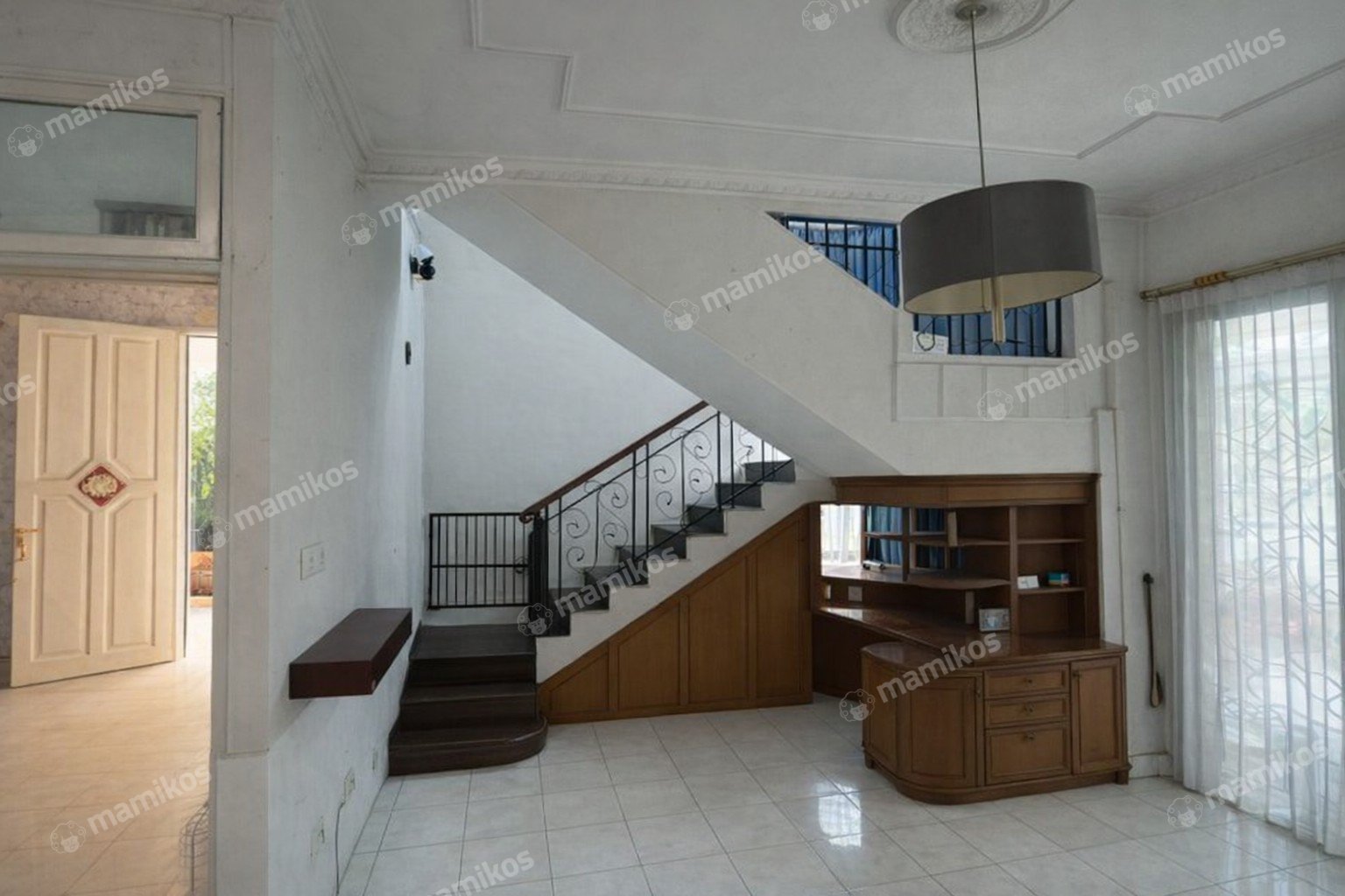Rumah Sertifikat SHM 4 Kamar Tidur 3 Kamar Mandi Kembangan Jakarta Barat