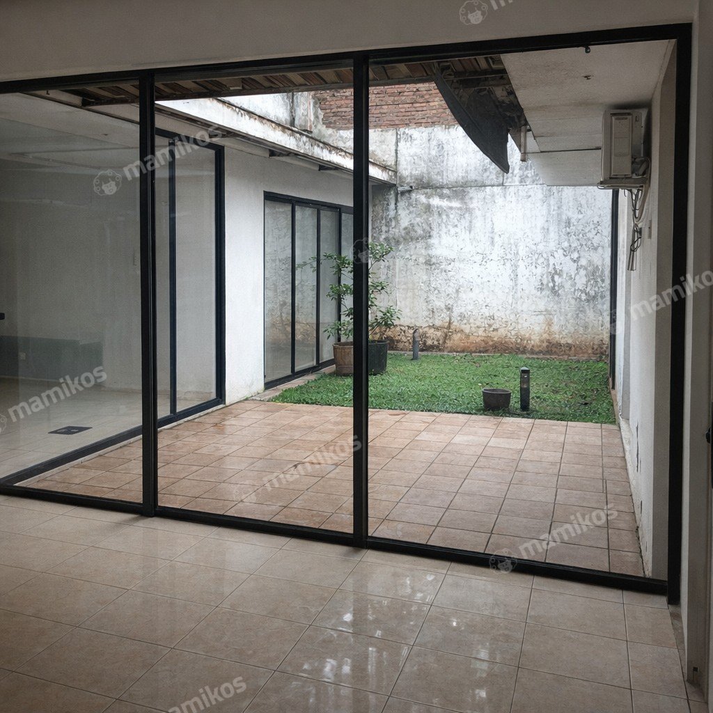 Rumah Sertifikat SHM 4 Kamar Tidur 3 Kamar Mandi Menteng Dalam Jakarta Selatan - Photo 4