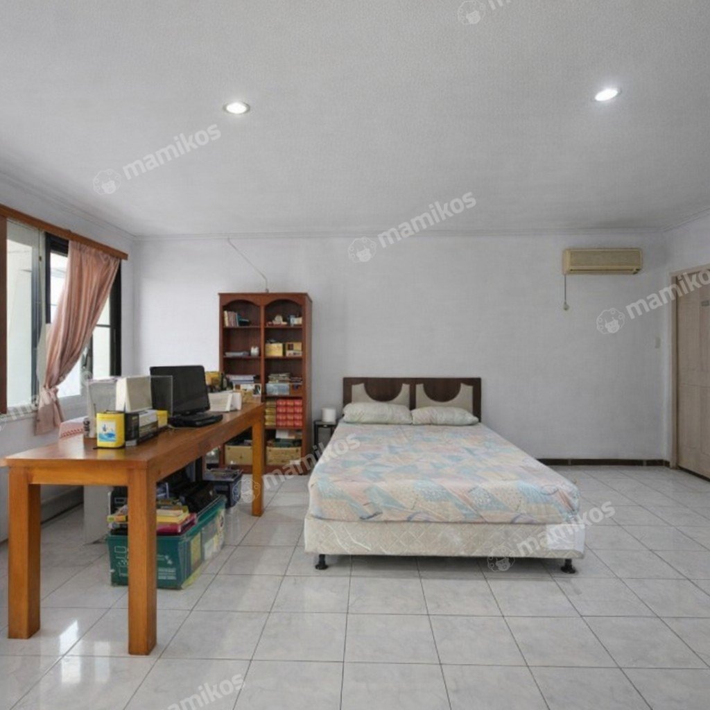 Rumah 6 Kamar Tidur 7 Kamar Mandi 2 Lantai Bangka Jakarta Selatan - Photo 5