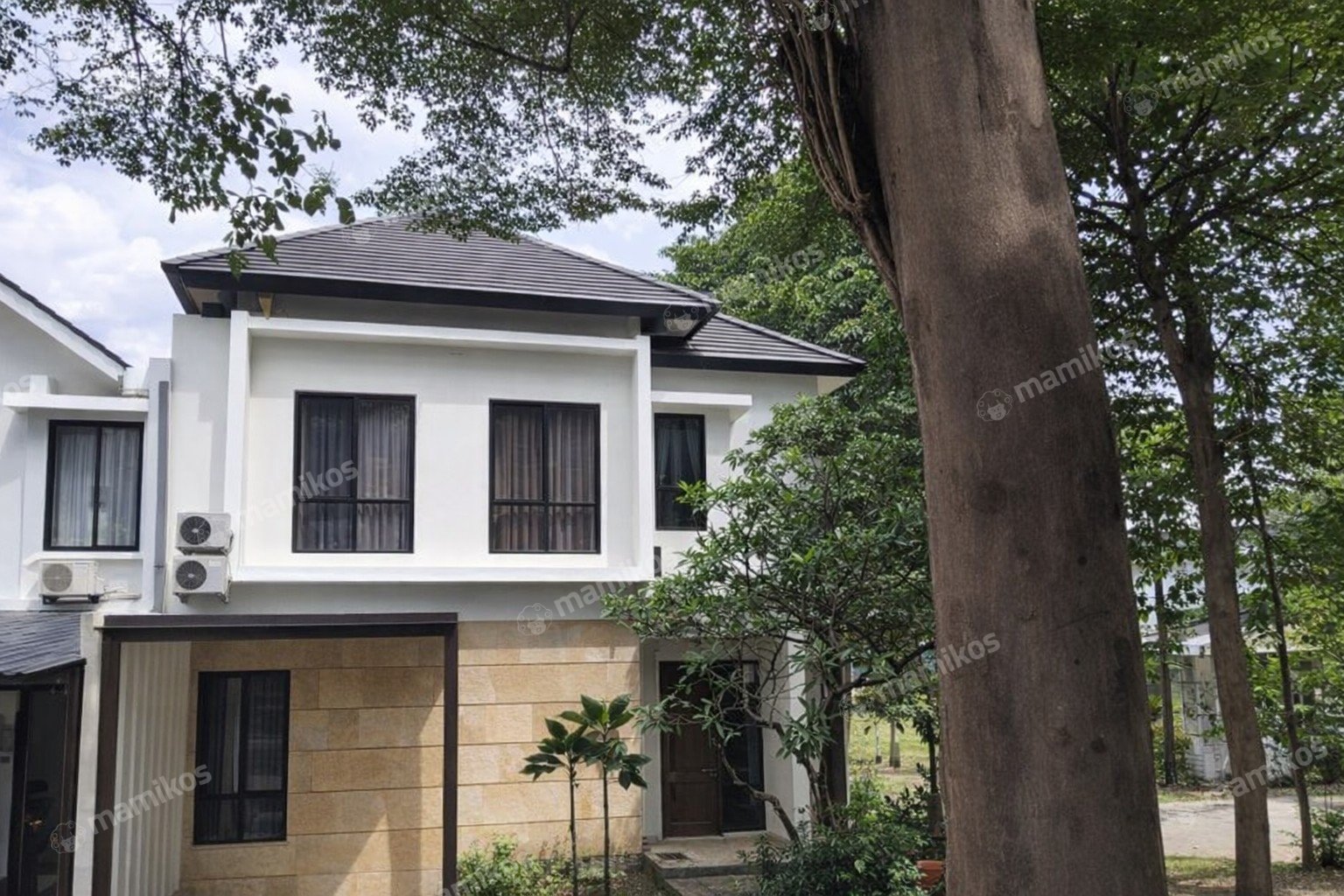 Rumah Sertifikat SHM 6 Kamar Tidur 5 Kamar Mandi Cibubur Jakarta Timur