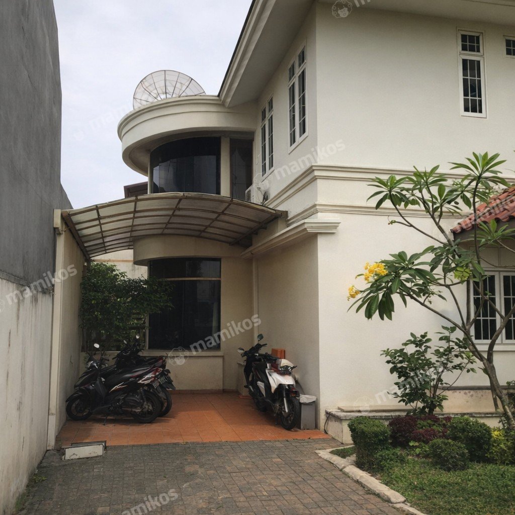 Rumah Sertifikat SHM 7 Kamar Tidur 5 Kamar Mandi Pondok Indah Jakarta Selatan - Photo 2