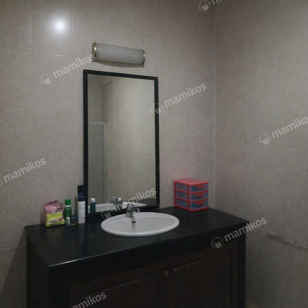 Rumah Sertifikat SHM 5 Kamar Tidur 3 Kamar Mandi Kembangan Jakarta Barat - Photo 3