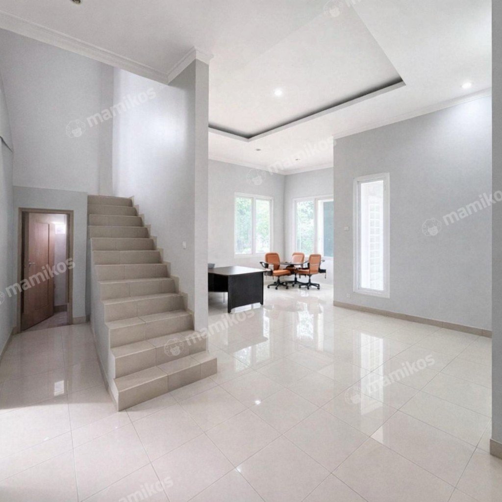 Rumah Sertifikat SHM 3 Kamar Tidur 3 Kamar Mandi Cilandak Jakarta Selatan - Photo 2