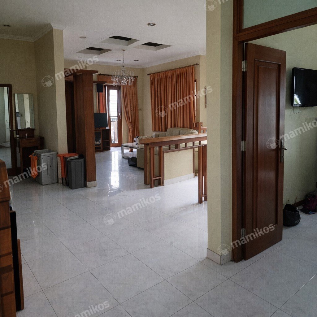 Rumah Sertifikat SHM 4 Kamar Tidur 3 Kamar Mandi Grogol Petamburan Jakarta Barat - Photo 3