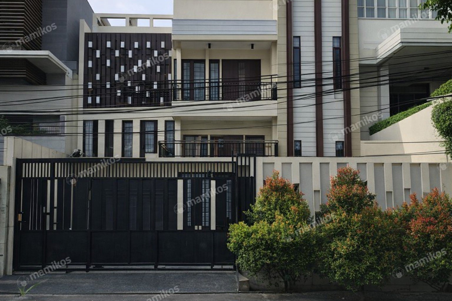 Rumah Sertifikat SHM 4 Kamar Mandi 2 Lantai Green garden Jakarta Barat