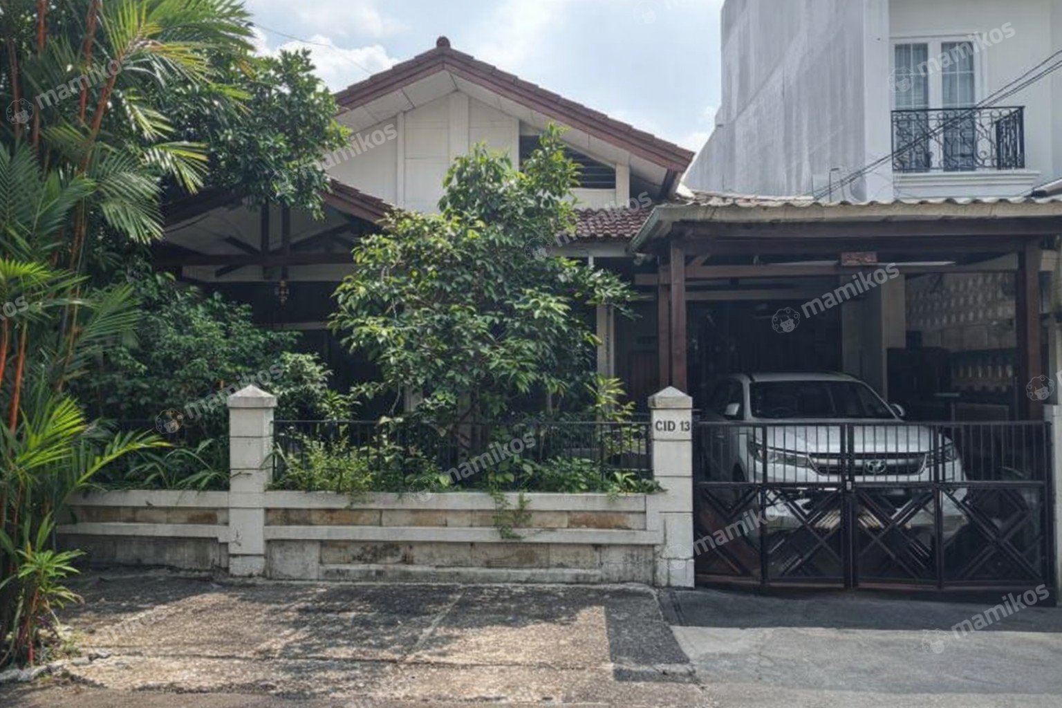 Rumah Sertifikat SHM 3 Kamar Tidur 2 Kamar Mandi Lebak Bulus Jakarta Selatan