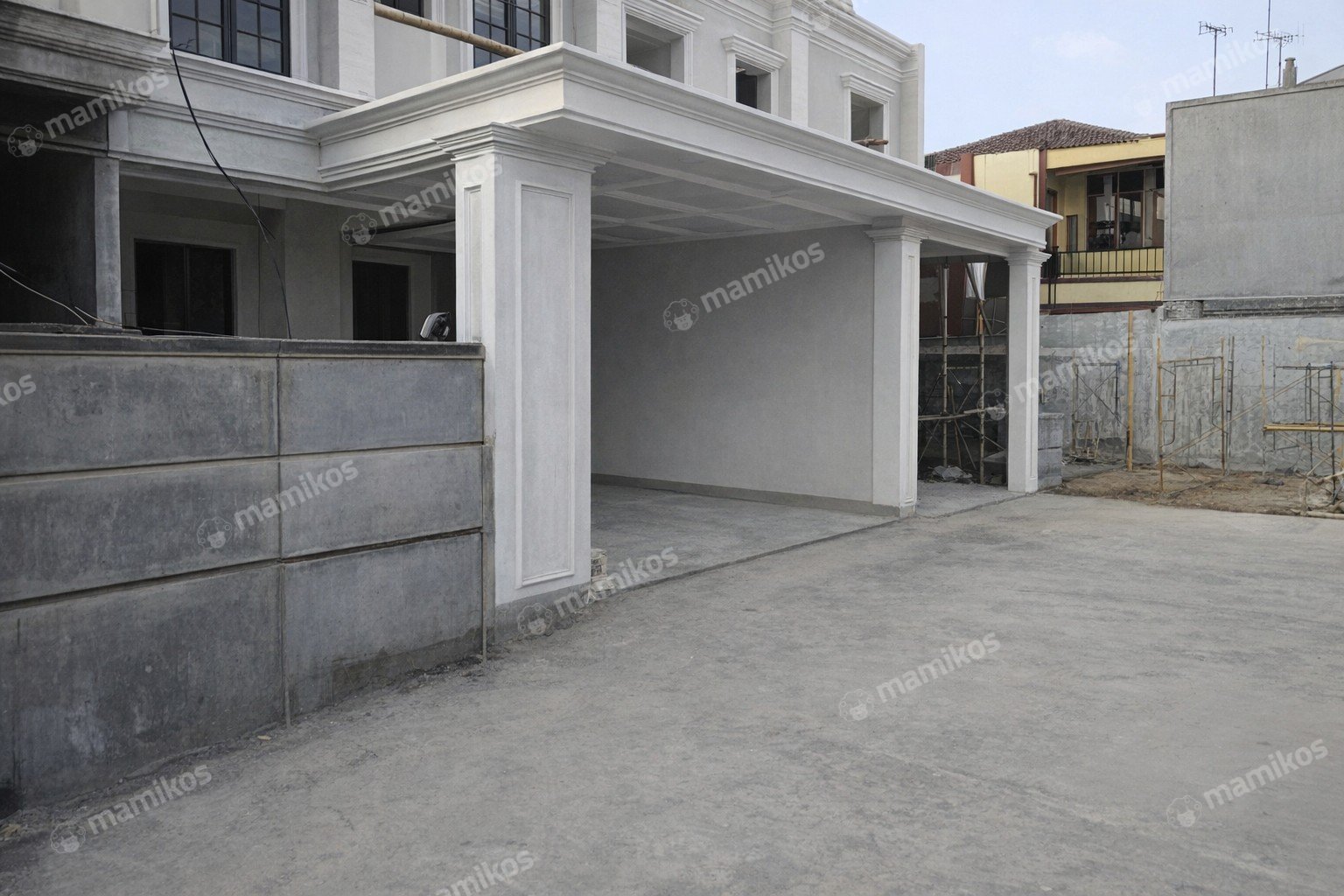 Rumah Sertifikat SHM 4 Kamar Tidur 4 Kamar Mandi Ciracas Jakarta Timur