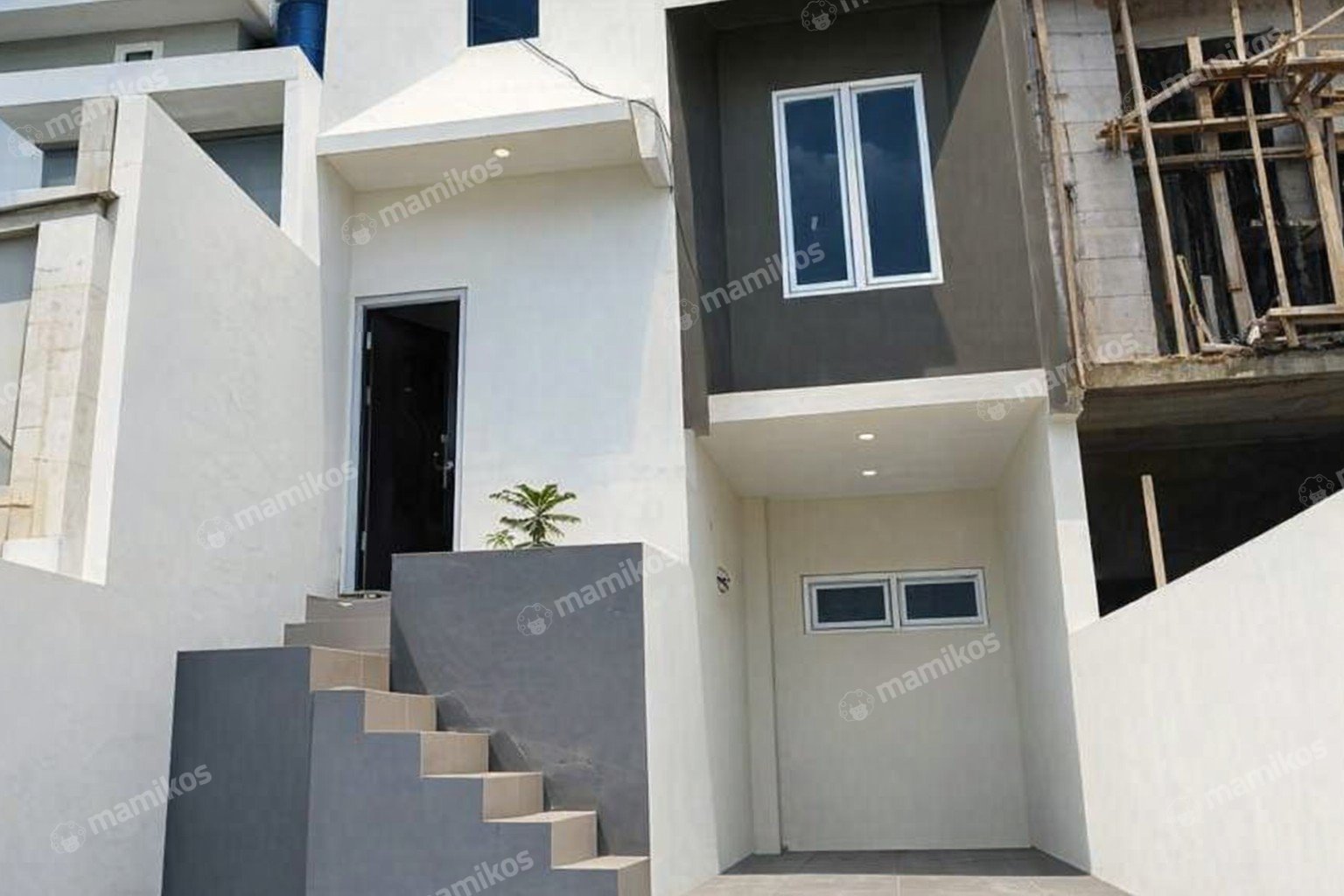 Rumah Sertifikat SHM 4 Kamar Tidur 2 Kamar Mandi Cilangkap Jakarta Timur