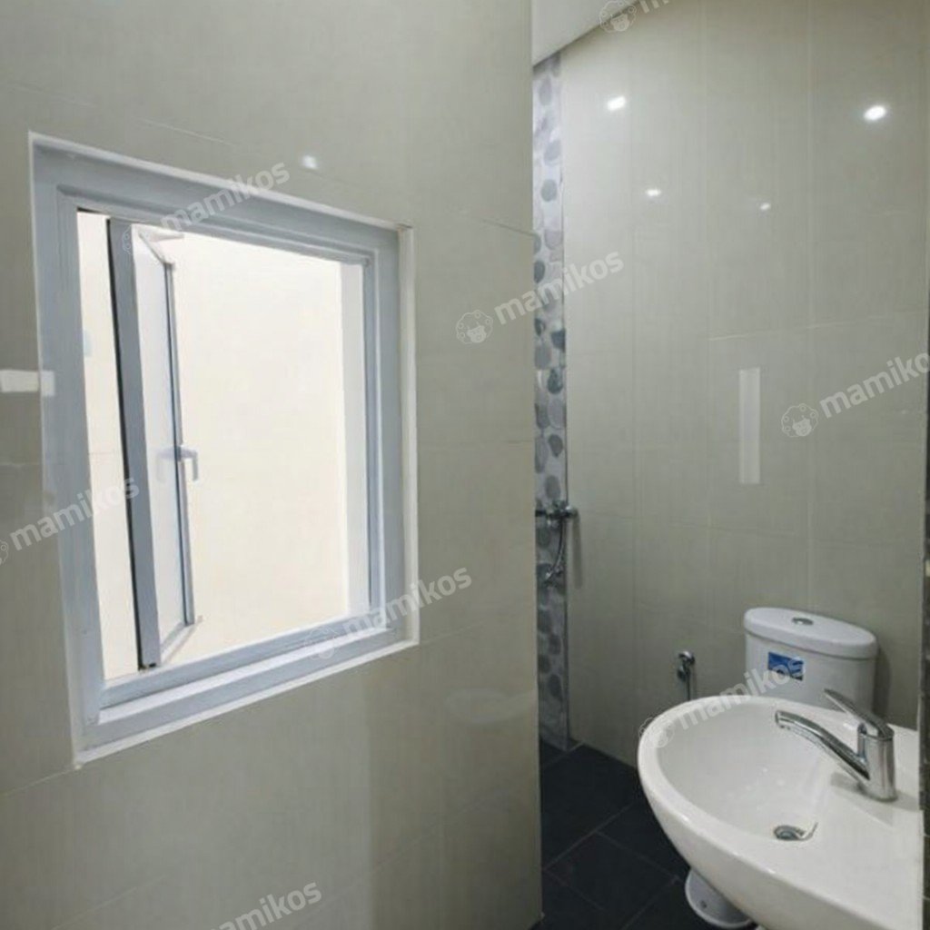Rumah Sertifikat SHM 4 Kamar Tidur 2 Kamar Mandi Cilangkap Jakarta Timur - Photo 5