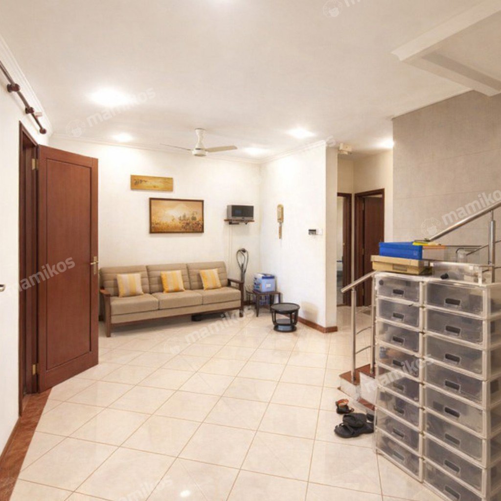 Rumah Sertifikat SHM 3 Kamar Tidur 5 Kamar Mandi Kebon Jeruk Jakarta Barat - Photo 4