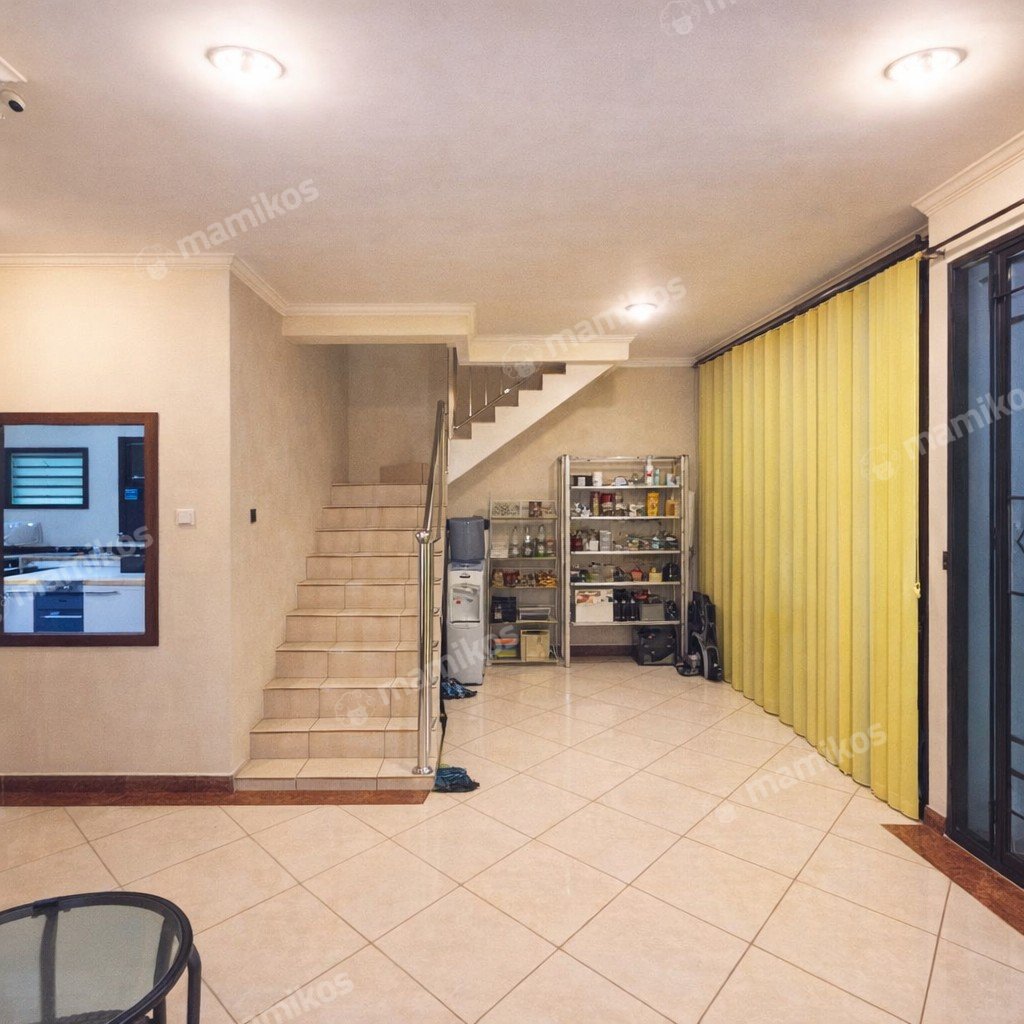Rumah Sertifikat SHM 3 Kamar Tidur 5 Kamar Mandi Kebon Jeruk Jakarta Barat - Photo 5