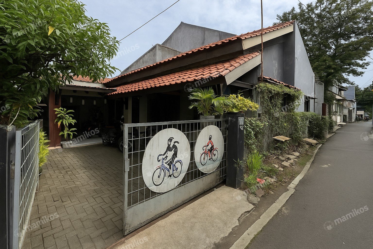 Rumah Sertifikat SHM 6 Kamar Tidur 4 Kamar Mandi Kampung Rambutan Jakarta Timur