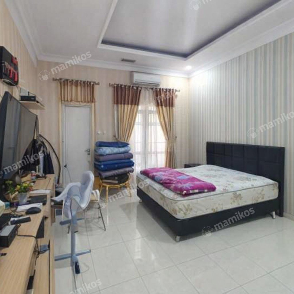 Rumah Sertifikat SHM 6 Kamar Tidur 5 Kamar Mandi Cilincing Jakarta Utara - Photo 2