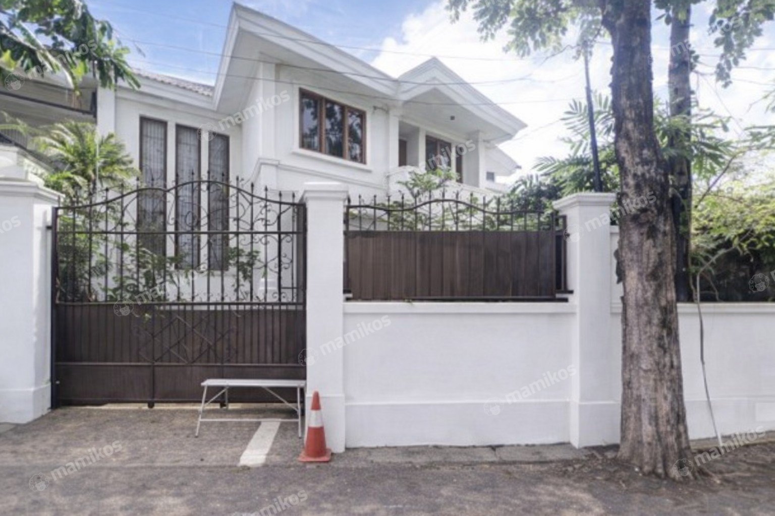 Rumah Sertifikat SHM 9 Kamar Tidur 7 Kamar Mandi Mega Kuningan Jakarta Selatan - Photo 3