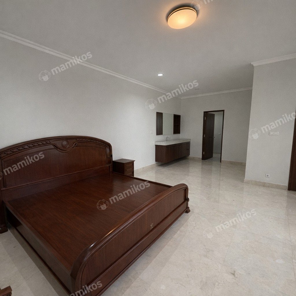 Rumah Sertifikat SHM 7 Kamar Tidur 5 Kamar Mandi Pondok Indah Jakarta Selatan - Photo 5