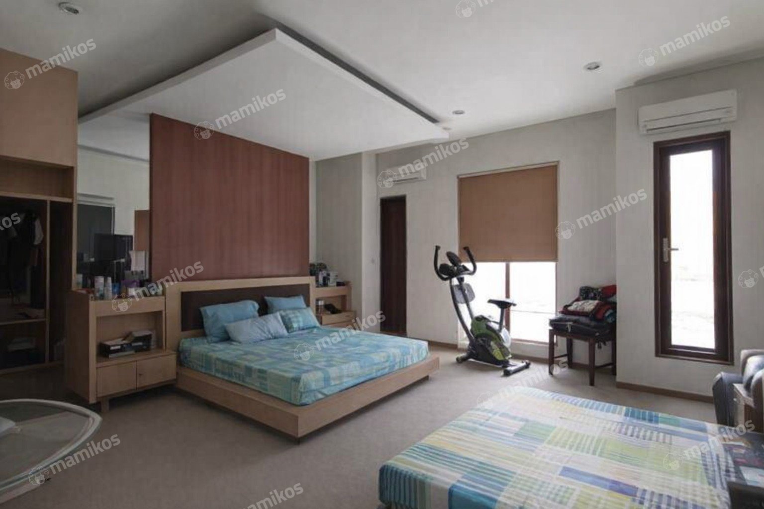 Rumah Sertifikat SHM 4 Kamar Tidur 4 Kamar Mandi Taman Surya Jakarta Barat - Photo 5