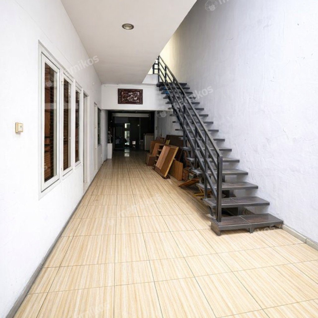 Rumah Sertifikat SHM 5 Kamar Tidur 5 Kamar Mandi Cipete Jakarta Selatan - Photo 3