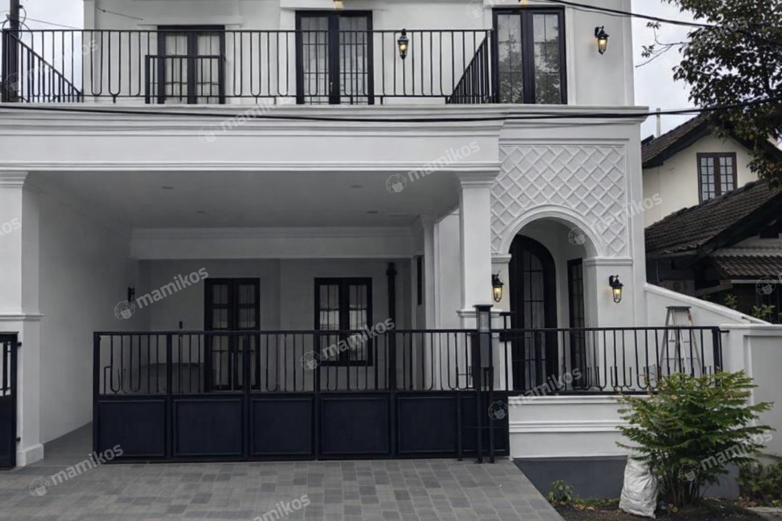 Rumah Sertifikat SHM 5 Kamar Tidur 5 Kamar Mandi Bintaro Jakarta Selatan