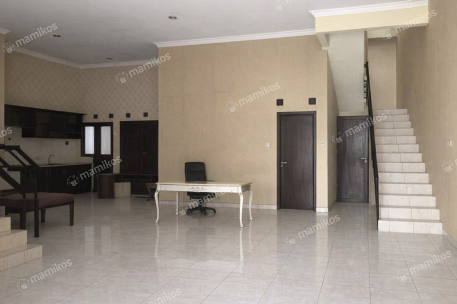 Rumah Sertifikat SHM 4 Kamar Tidur 4 Kamar Mandi Pondok Indah Jakarta Selatan - Photo 4