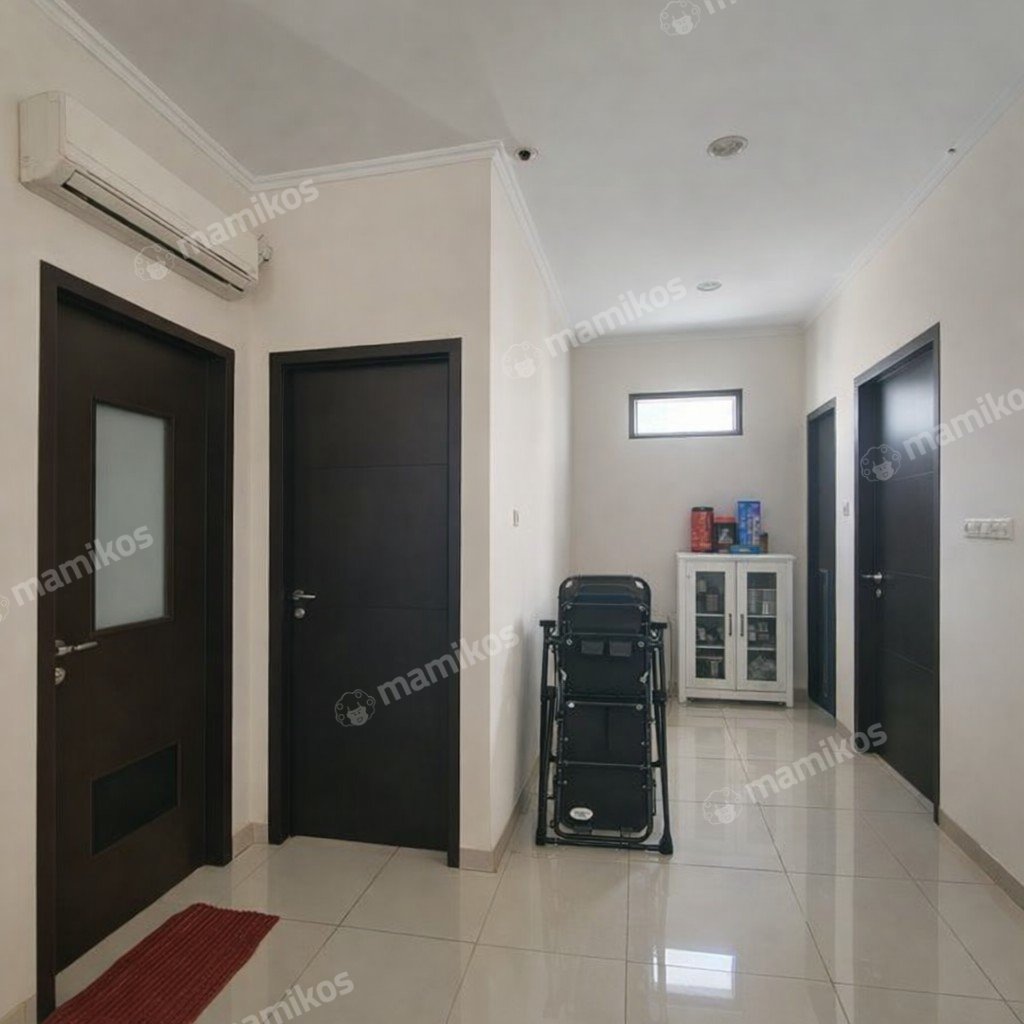Rumah Sertifikat SHM 6 Kamar Tidur 3 Kamar Mandi Citra Garden Jakarta Barat - Photo 4