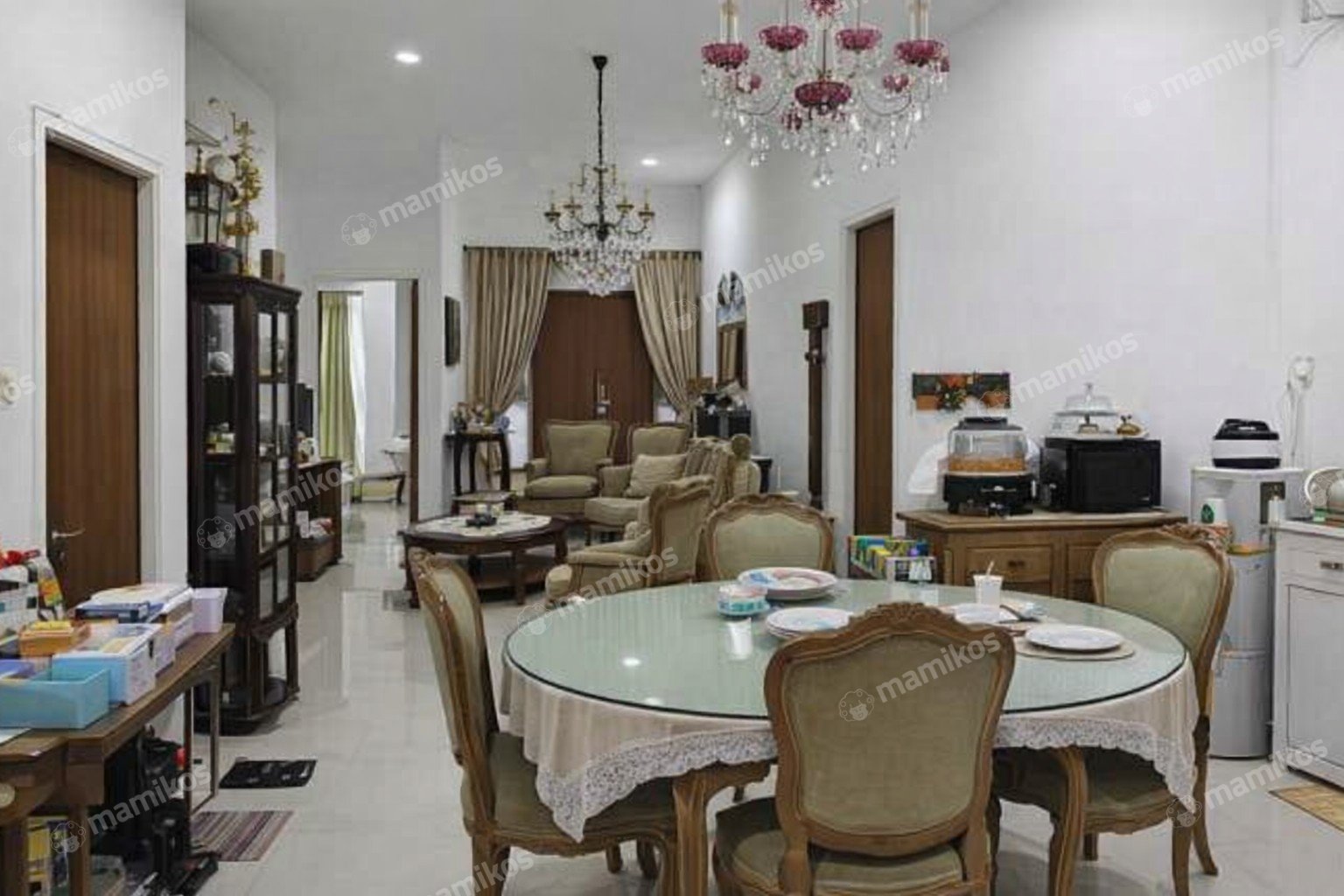 Rumah Sertifikat SHM 4 Kamar Tidur 4 Kamar Mandi Lebak Bulus Jakarta Selatan
