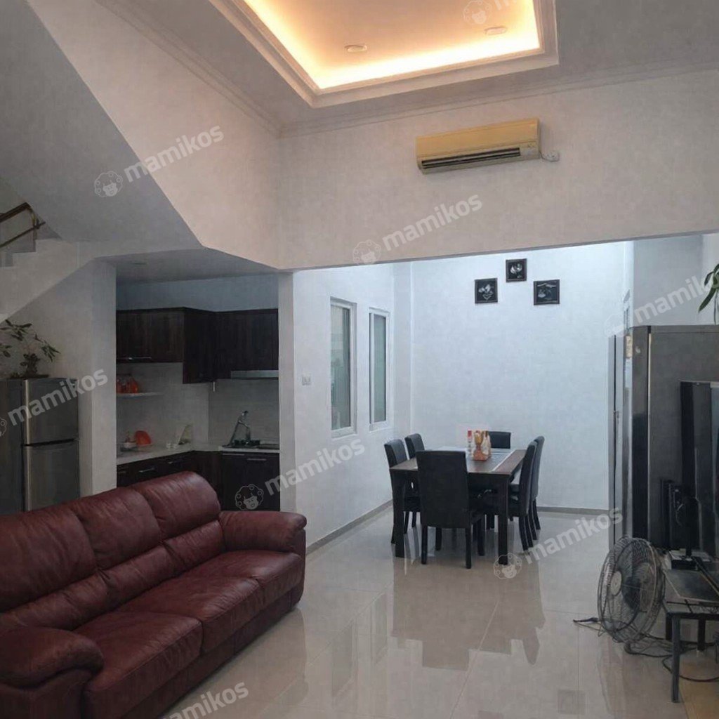 Rumah Sertifikat SHM 3 Kamar Tidur 3 Kamar Mandi Raffles Hills Jakarta Timur - Photo 2