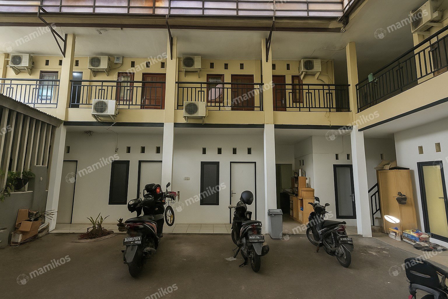 Rumah Sertifikat SHM 27 Kamar Tidur 8 Kamar Mandi Tomang Jakarta Barat