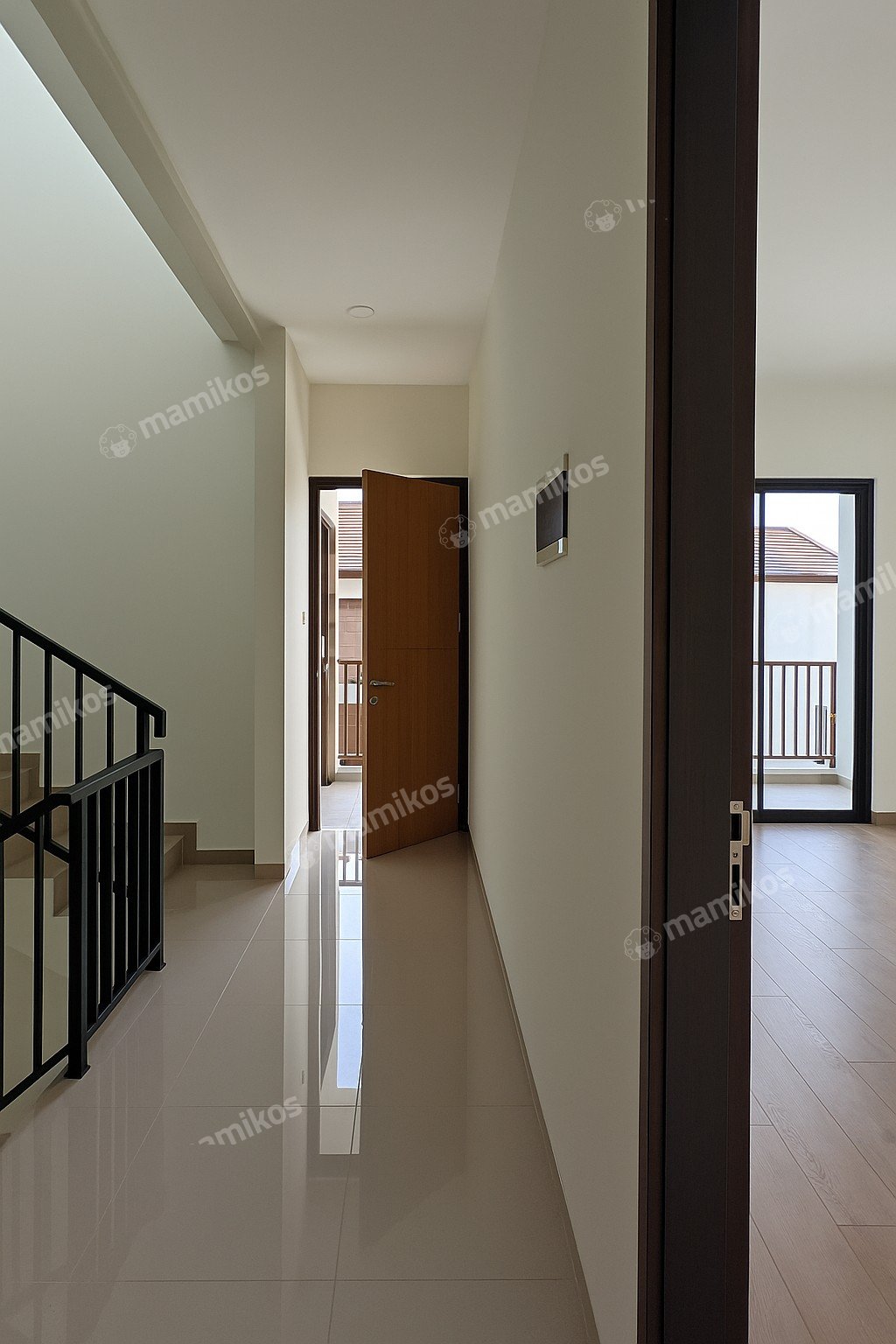 Rumah Sertifikat SHM 4 Kamar Tidur 4 Kamar Mandi Muara Karang Jakarta Utara - Photo 3