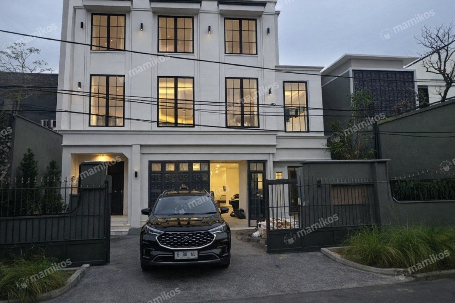 Rumah Sertifikat SHM 4 Kamar Tidur 4 Kamar Mandi Kebayoran Baru Jakarta Selatan