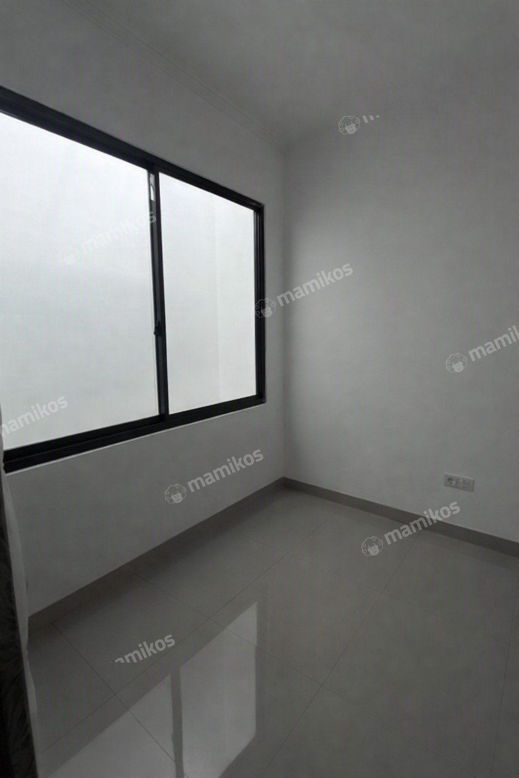 Rumah Sertifikat SHM 3 Kamar Tidur 3 Kamar Mandi Pantai Indah Kapuk Jakarta Utara - Photo 2