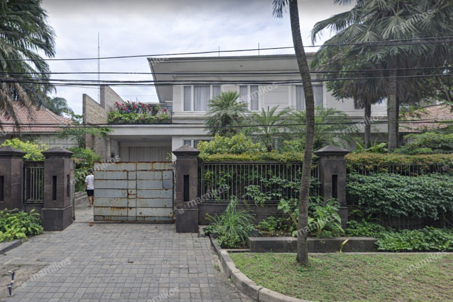 Rumah Sertifikat SHM 5 Kamar Tidur 4 Kamar Mandi Kebayoran Baru Jakarta Selatan