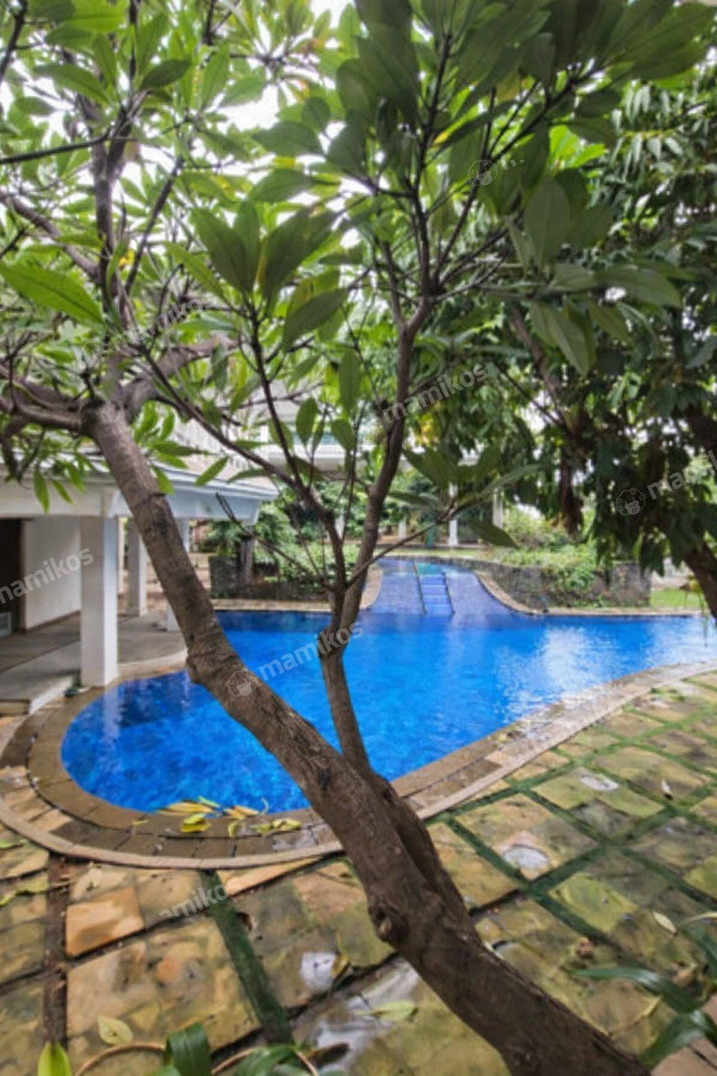 Rumah Sertifikat HGB 4 Kamar Tidur 4 Kamar Mandi Pantai Mutiara Jakarta Utara - Photo 2