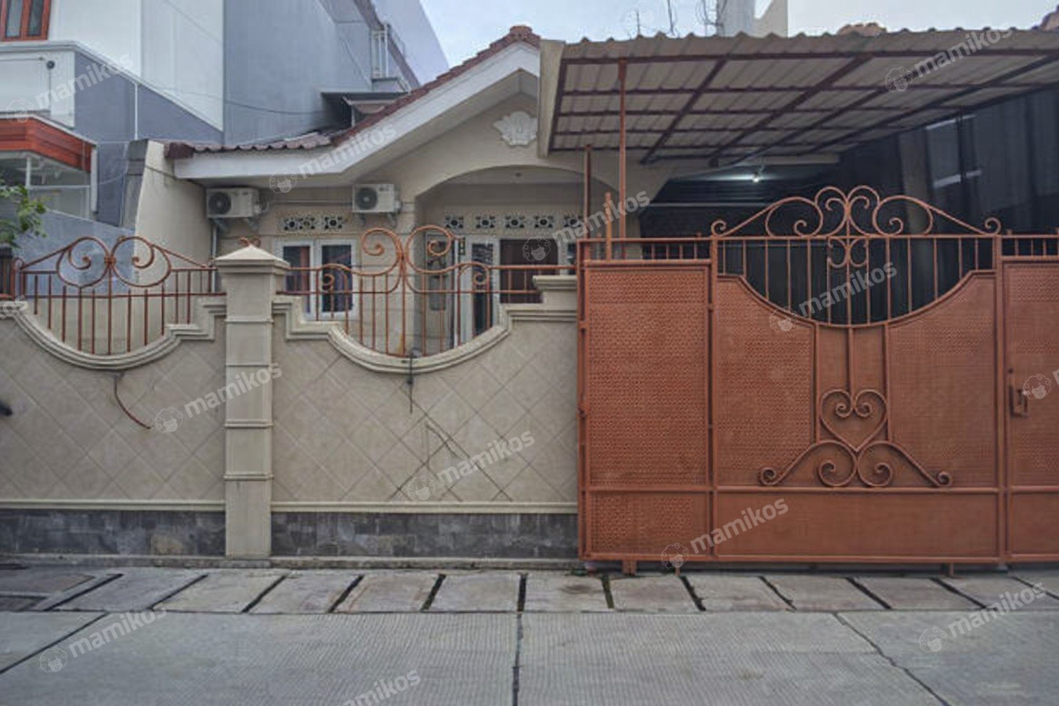 Rumah Sertifikat SHM 4 Kamar Tidur 2 Kamar Mandi Tanjung Duren Jakarta Barat