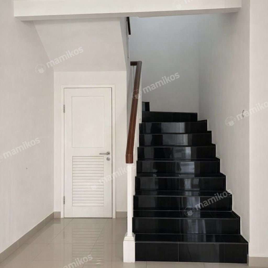 Rumah Sertifikat SHM 5 Kamar Tidur 3 Kamar Mandi Raffles Hills Jakarta Timur - Photo 3