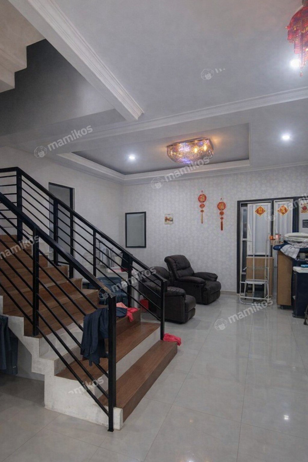 Rumah Sertifikat SHM 4 Kamar Tidur 3 Kamar Mandi Taman Ratu Jakarta Barat - Photo 2