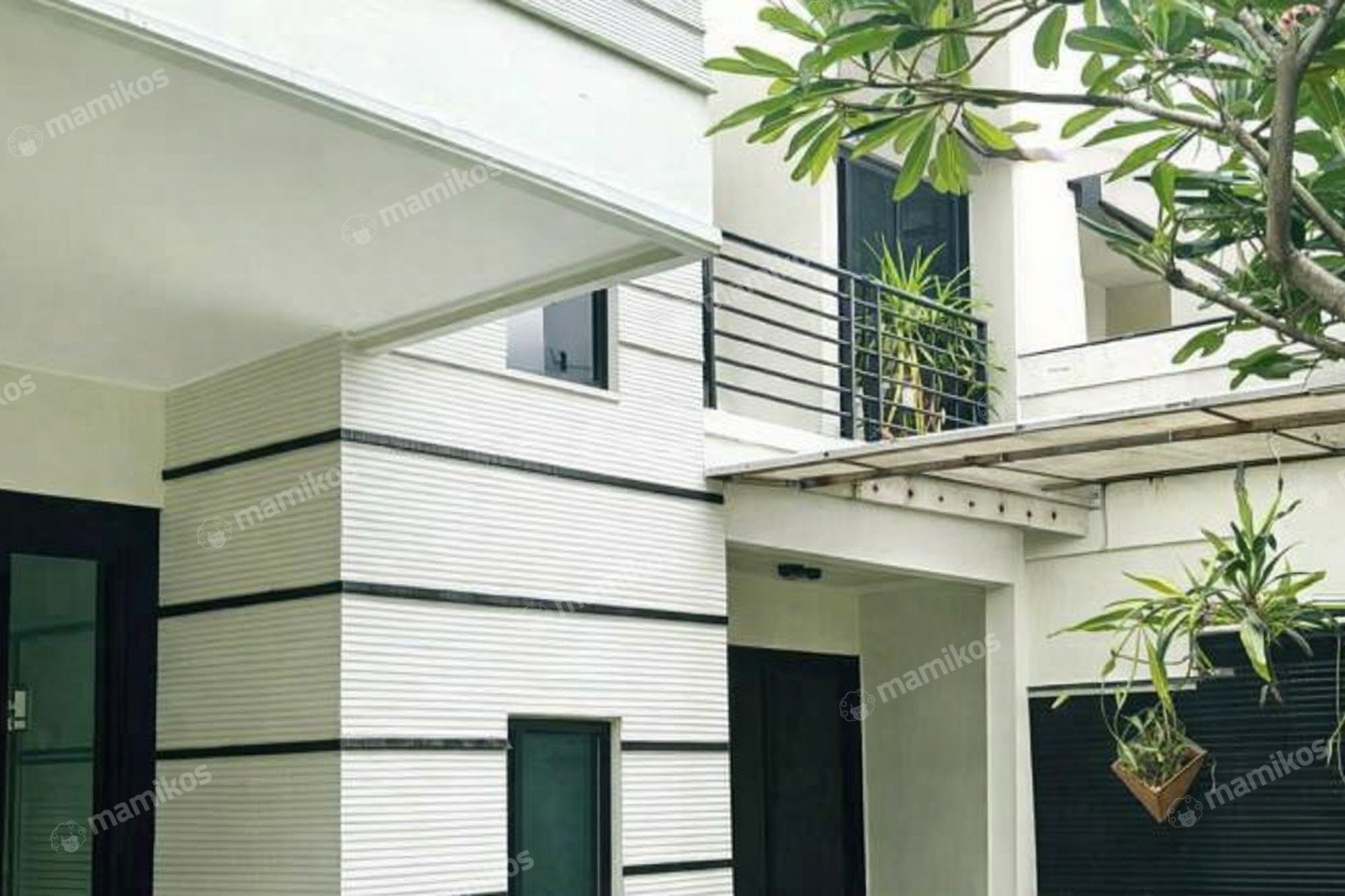 Rumah Sertifikat SHM 5 Kamar Tidur 4 Kamar Mandi Pondok Kelapa Jakarta Timur