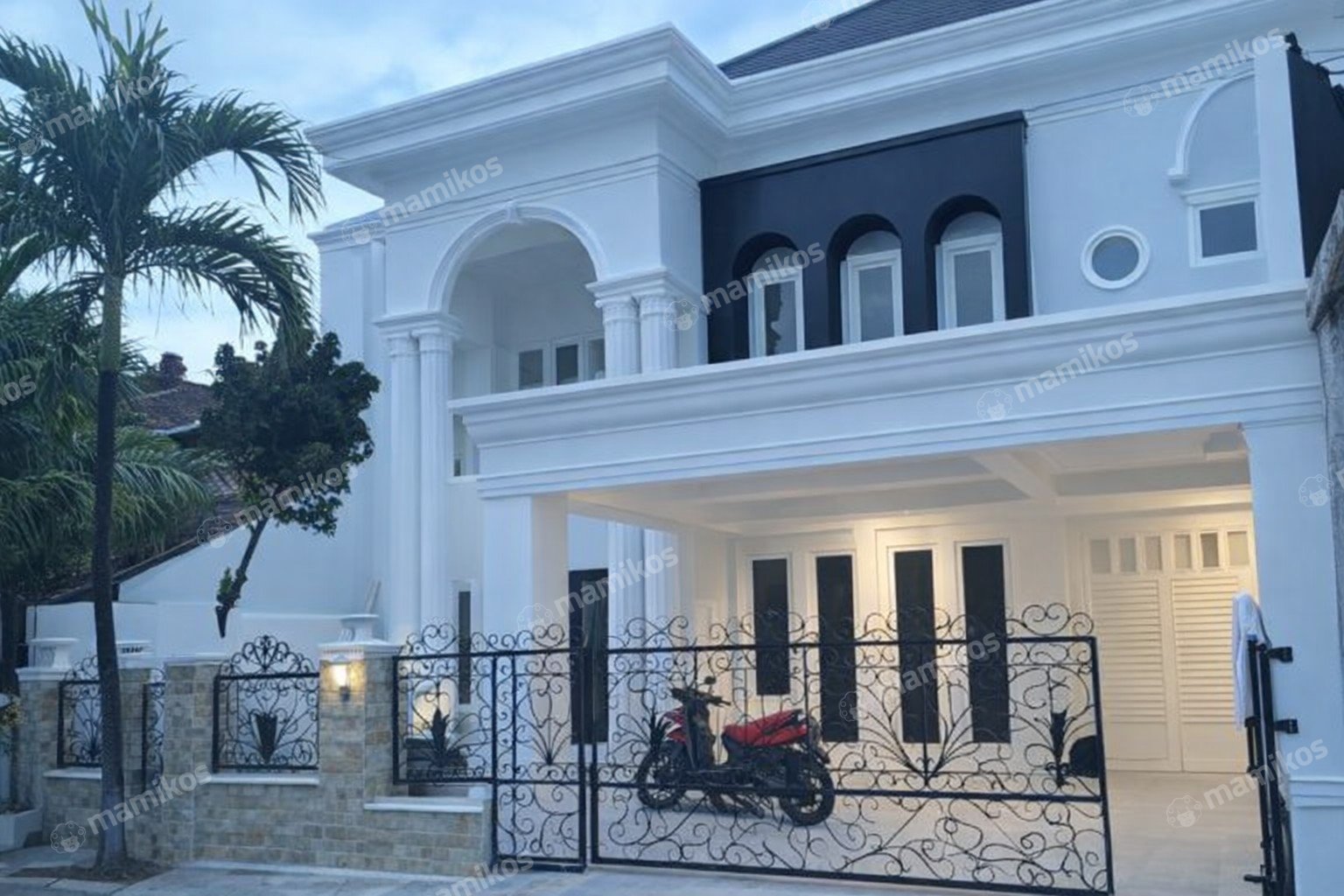 Rumah 5 Kamar Tidur 8 Kamar Mandi 2 Lantai Cakung Jakarta Timur