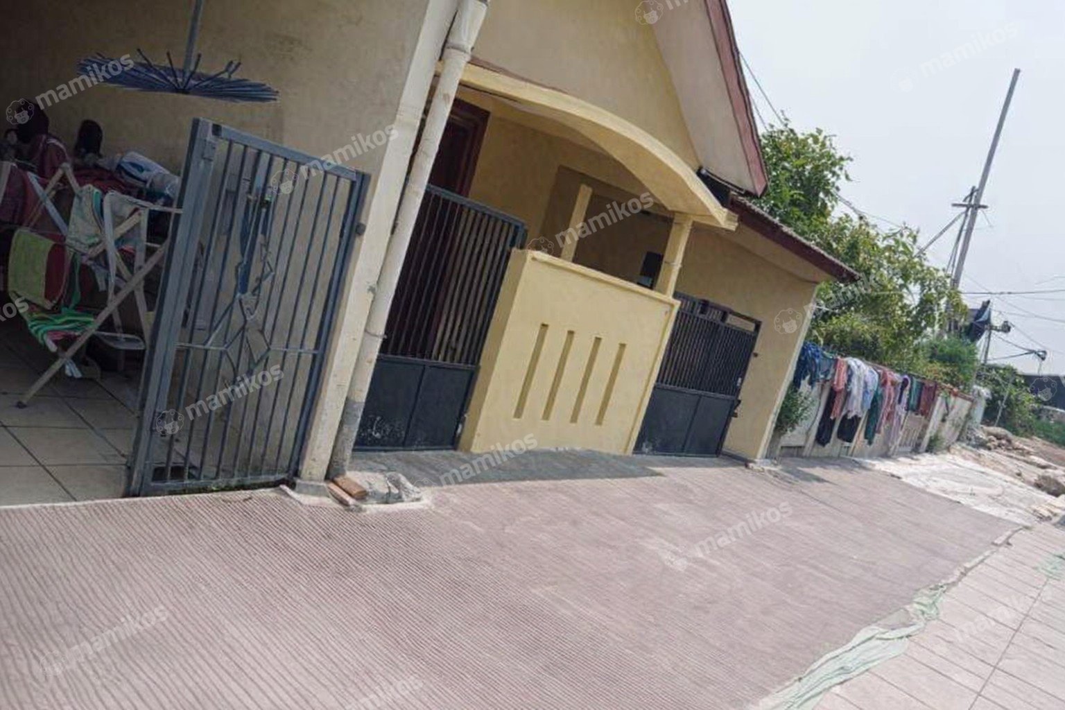 Rumah 2 Kamar Tidur 1 Kamar Mandi 1 Lantai Kapuk Kamal Jakarta Barat