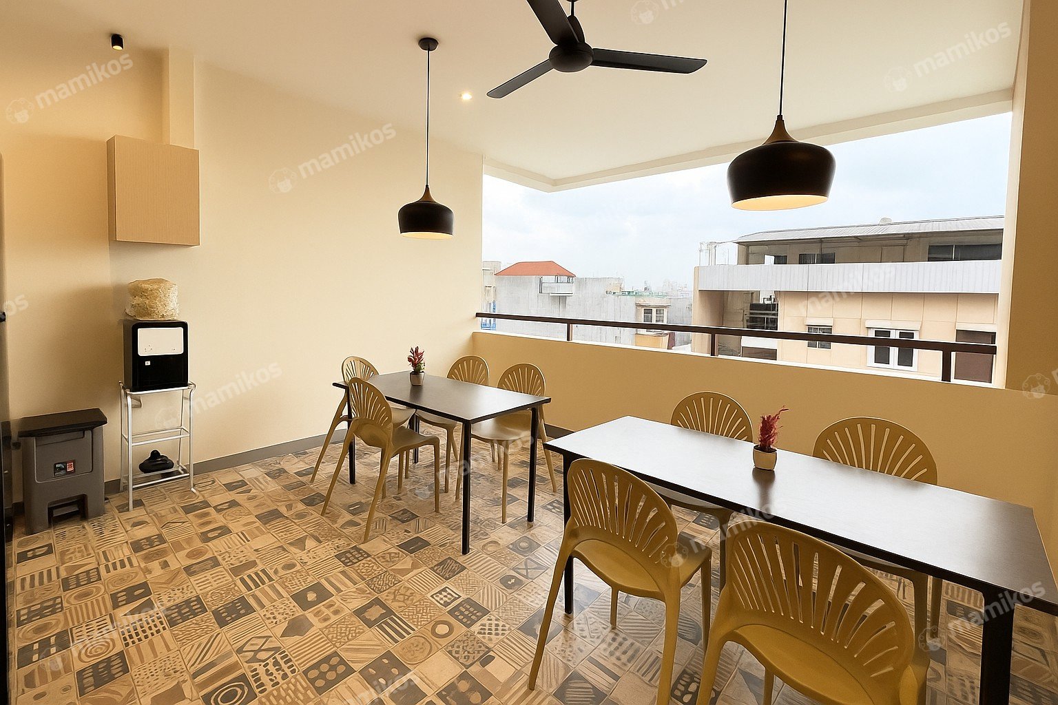 Rumah Sertifikat SHM 24 Kamar Tidur 24 Kamar Mandi Tanjung Duren Jakarta Barat