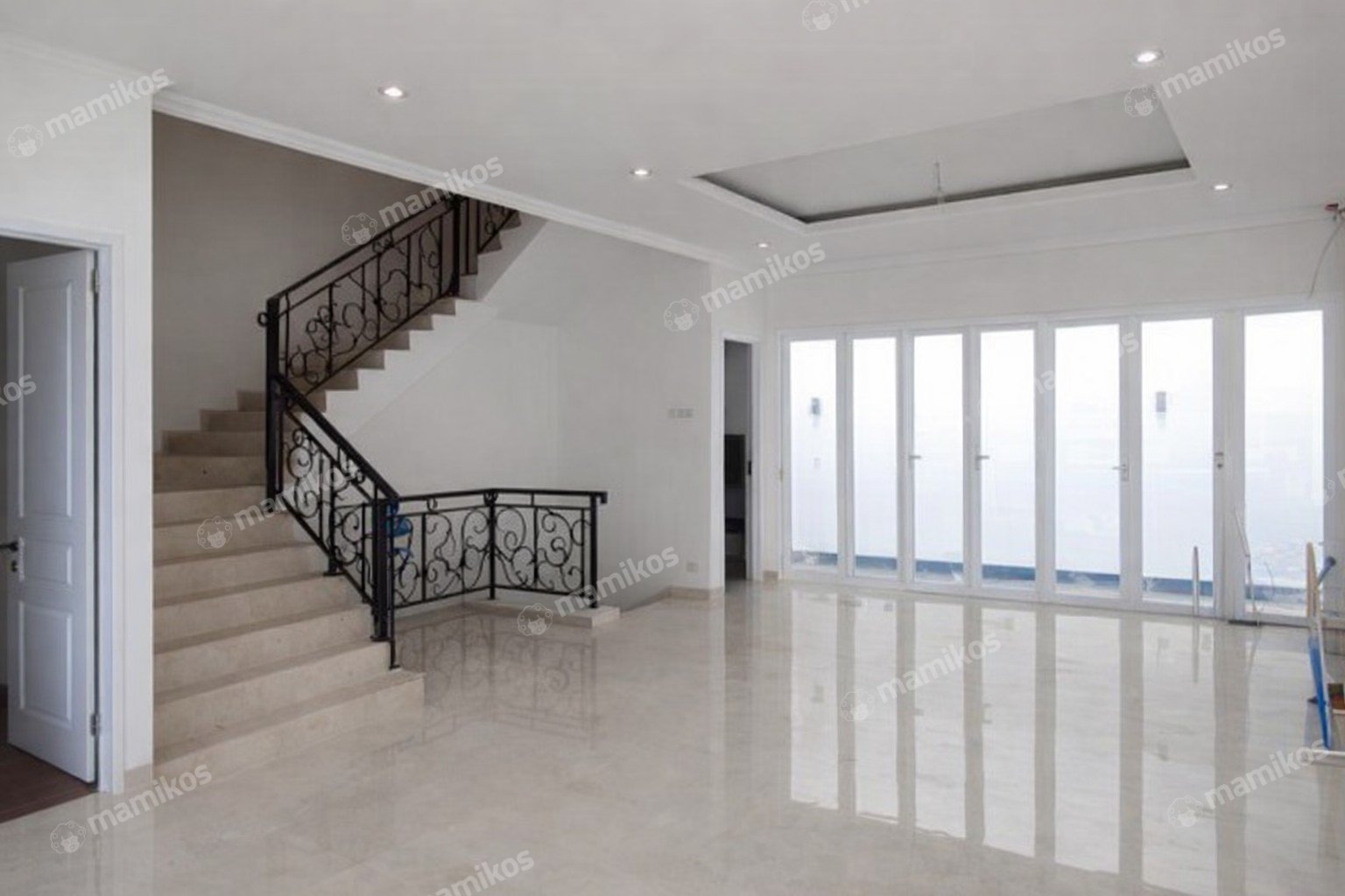 Rumah 4KT 3KM Joglo Jakarta Barat