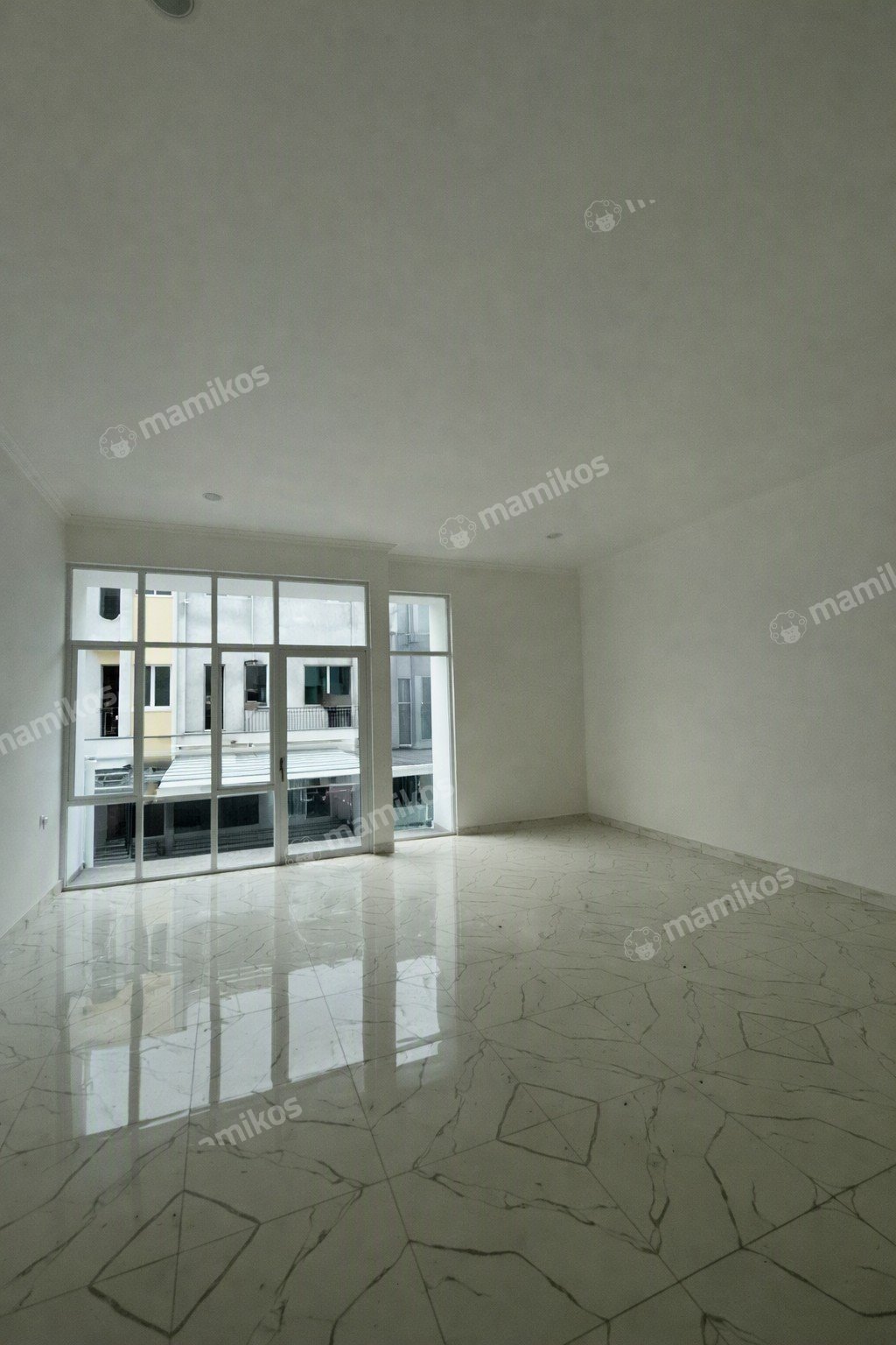 Rumah Sertifikat SHM 6 Kamar Tidur 4 Kamar Mandi Kelapa Gading Jakarta Utara - Photo 4