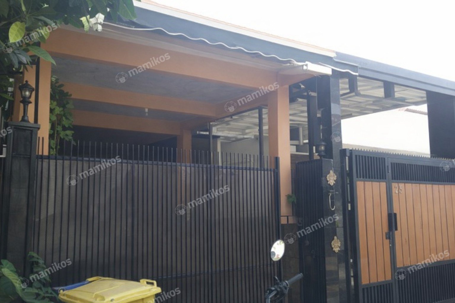 Rumah Sertifikat SHM 6 Kamar Tidur 3 Kamar Mandi Sektor 3 - Bintaro Jakarta Selatan