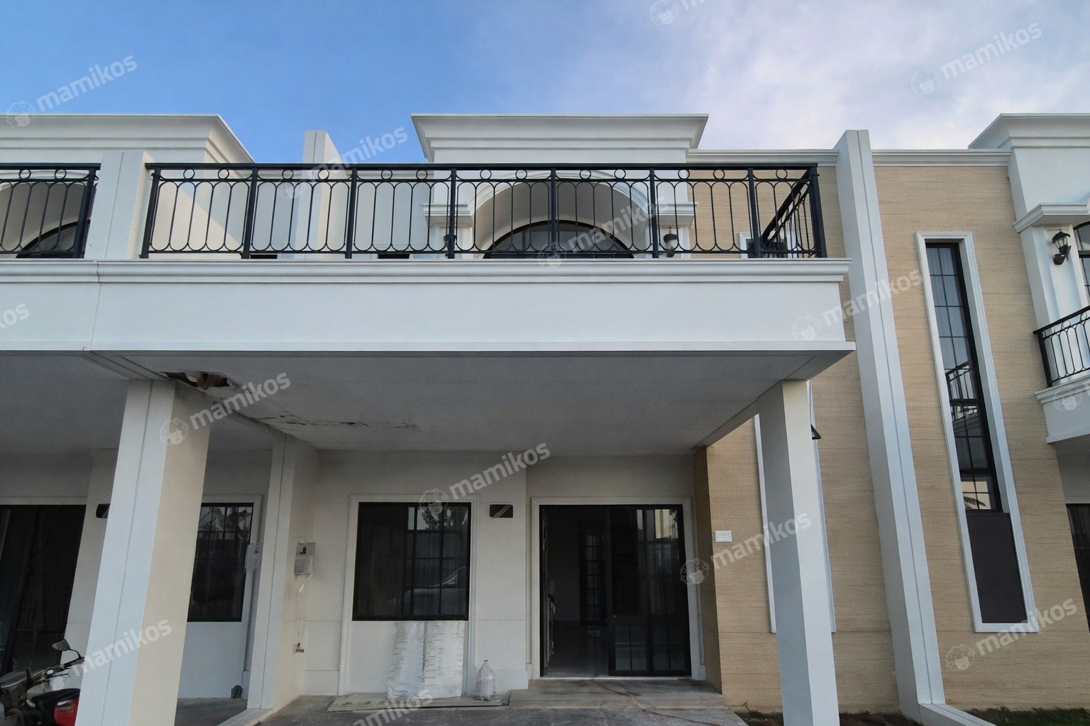 Rumah Sertifikat SHM 4 Kamar Tidur 3 Kamar Mandi Pantai Indah Kapuk 2 Jakarta Utara